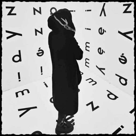 New Warm Black oversized "Into the Wild" Hoodie coat with pockets - Picture 11 of 11